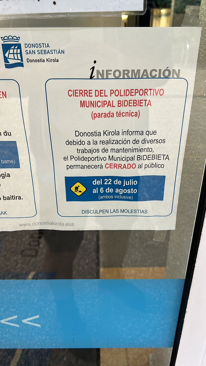 asierps's tweet photo. Que genial animarte a ir al polideportivo, estar a rebosar de ganas, confirmar el horario en su web por si a caso, y al llegar a las instalaciones encontrarte con esto en los morros… @donostia_kirola @DonostiakoUdala https://t.co/lqYLbw3oJi
