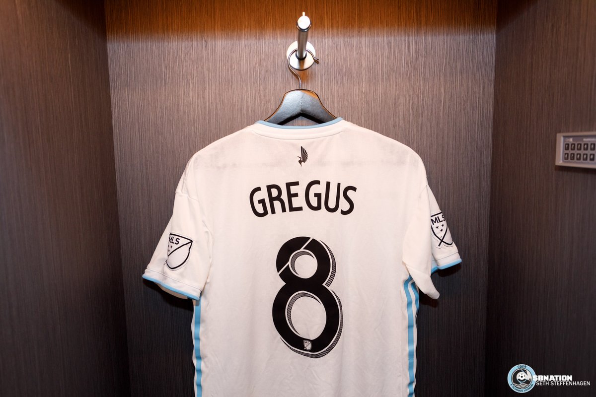 PhotosBySeth's tweet photo. Once a Loon, a̶l̶w̶a̶y̶s̶ once again a Loon.

Jan is back at #MNUFC and it will be interesting to see how this second stint goes.

#LegionOfLoons
#OnceALoonAlwaysALoon https://t.co/HqM1fDC8LM