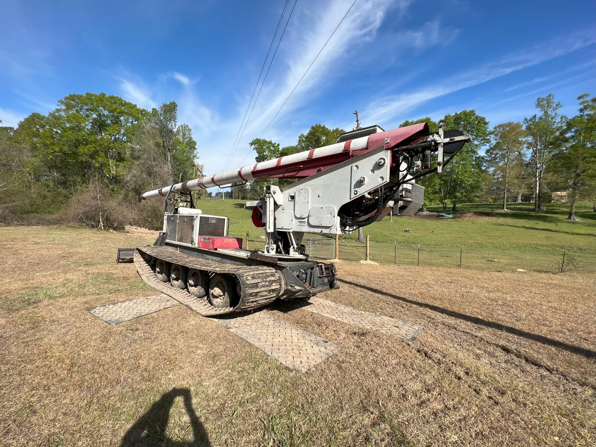 WetlandEquip's tweet image. Before and during pictures After coming soon Stay Tuned 
#brushcutter
#treetrimmer
#ROW
#infrastructure
#buggylife
#amphibious
#amphibiouslife
#amphibiousexcavator
#amphibiousbuggy
#amphibiousequipment
#swampexcavator
#swamplife
#wetlandequip
@Wetlandequip
wetlandequipment.com