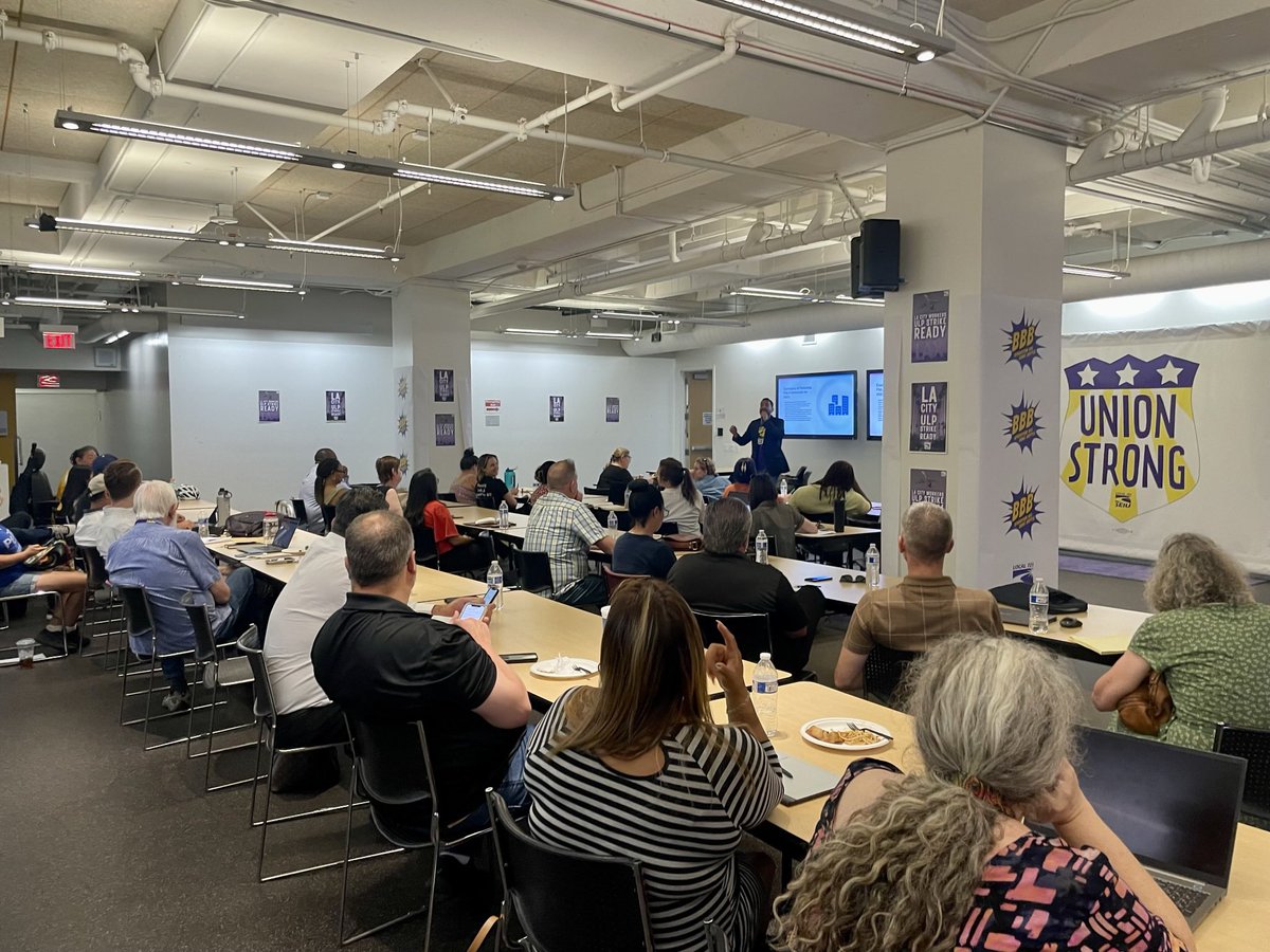 Something big this way comes... 

#publicbanking #housingisahumanright    #socialhousing #collectivebargaining #raisethewage #unionstrong ✊🏽