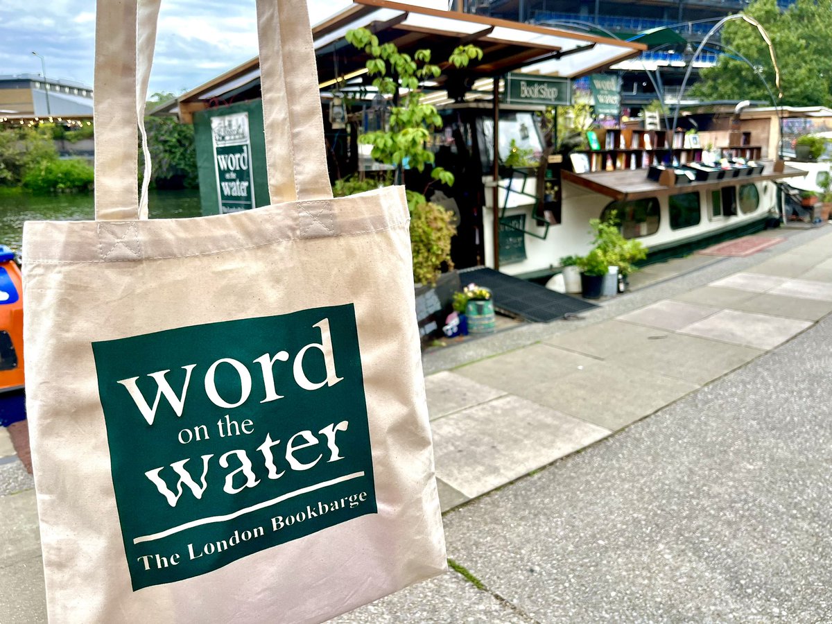 Stewart Duncan (@stewartaduncan) on Twitter photo Having walked past it countless times before, this evening I paid my first visit to @WordOnTheWater next to <a href="/CoalDropsYard/">Coal Drops Yard</a> at the back of King’s Cross station.
It truly is a wee floating paradise! 📚 Having walked past it countless times before, this evening I paid my first visit to @WordOnTheWater next to <a href="/CoalDropsYard/">Coal Drops Yard</a> at the back of King’s Cross station.
It truly is a wee floating paradise! 📚
