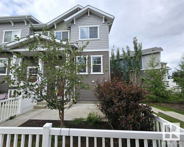 YEG_REMAX's tweet photo. NEW LISTING! MLS E4352289
2 Bedroom Condo
Call Duane Ritter - Ph: 780-940-0202
#YEG #YEGRE #edmontonproperties https://t.co/elDjqNkTdc
