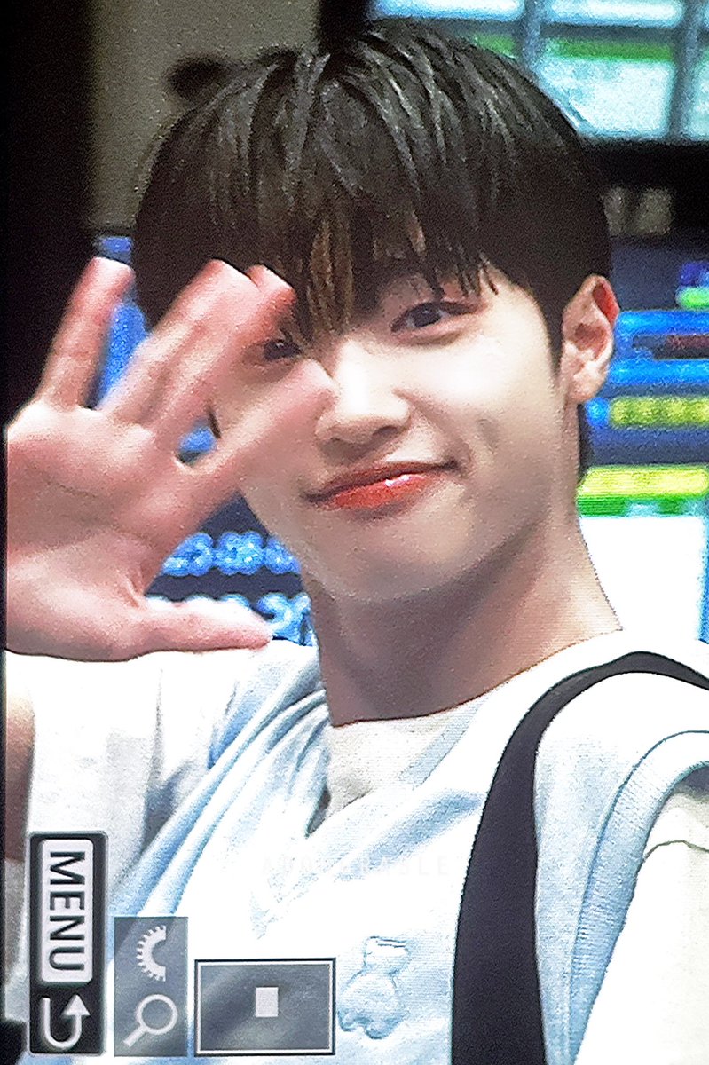 Adongrablesdp's tweet photo. 230803

#빛나의_우리_동표이 
#미래소년 #손동표 #동표 #dongpyo #SONDONGPYO https://t.co/Rj1sAQvh2A