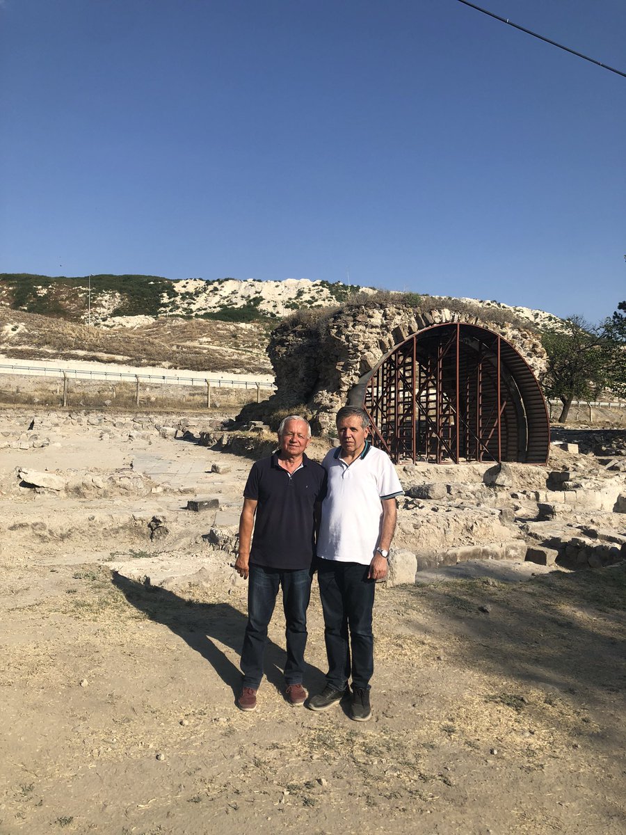 ilyasGkhan1's tweet photo. Bugün verimli bir gün oldu. #Selçuklu Sultanı I. A.#Keykubad’ın #Kayseri #Keykubadiye köşkünü gezdik.Kazı başkanı @selcukuniresmi  Sanat Tarih Bl Öğretim üyesi Prof Dr Ali BAŞ hocamız ve ekibine  teşekkür ederim. 20 Nisan 1277’de #Memluk Sultanı #Baybars burada 5 gün kalır. https://t.co/cIqNnhgCoB