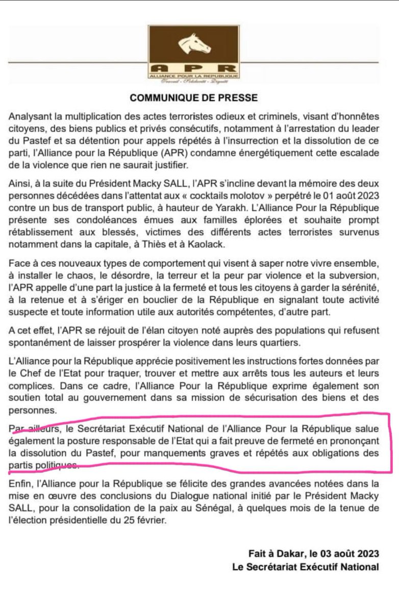 Amadouba008's tweet photo. Le Parti du Président Macky Sall, l’Apr, le remercie d’avoir dissout son principal adversaire Pastef de Ousmane Sonko.
C’est bien le Président de l’Apr qui a dissout un autre Parti d’opposition.
Voilà ce que permet la loi au Sénégal pour garder le pouvoir à jamais. https://t.co/i7uXGvfDGV