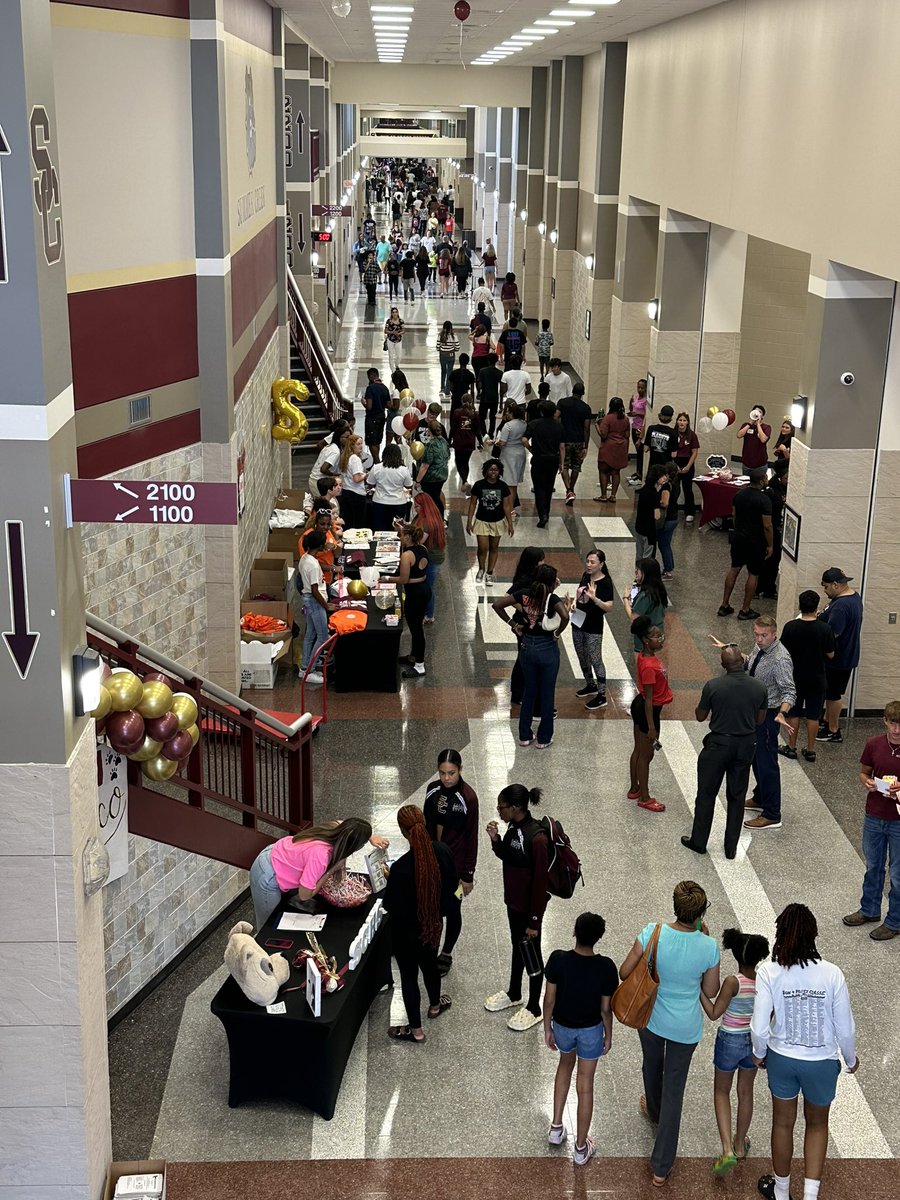SCHS Open House is officially under way!!! <a href="/HumbleISD_SCHS/">Summer Creek High</a>