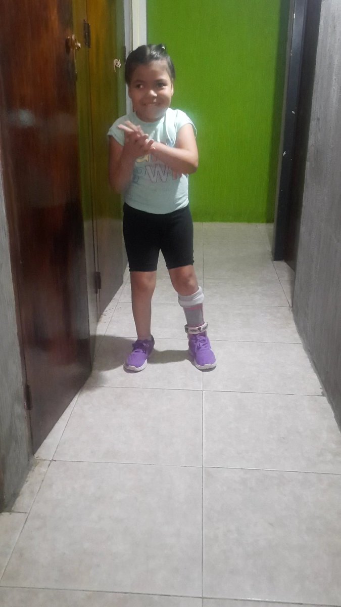 mariani87784922's tweet photo. Agradezco un rt para llegar a angeles terrenales dispuestos a brindarme la ayuda para mis tratamientos 🙏
Decapeptyl 11.25 mg  $450
Trileptal susp 6% cada 3 días
Terapias de rehabilitación $75 semanales.
pago movil 
04245649764
17659326
mercantil 

Todo suma https://t.co/DQ4LMWjaBW