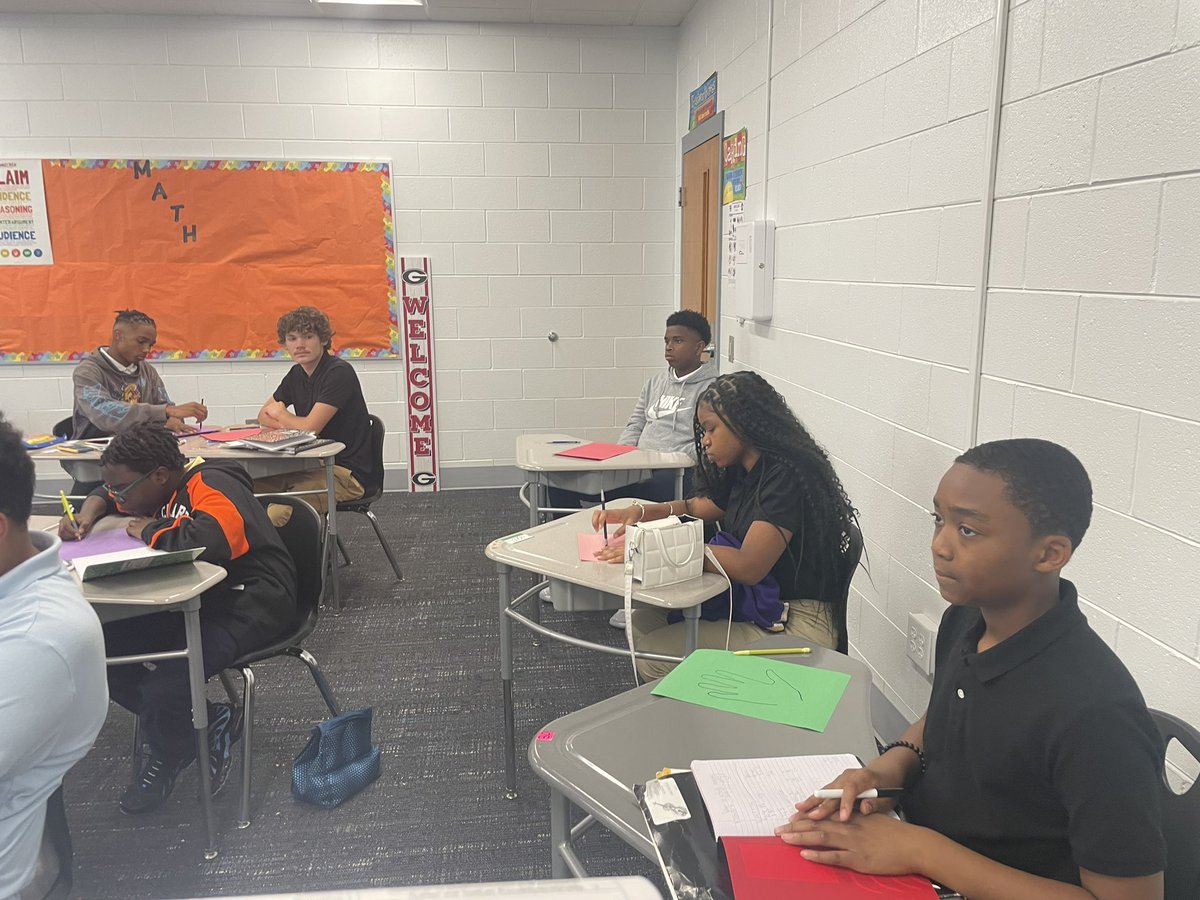principal_dee's tweet photo. Mr. Sheperd is a true shepherd!! He watches over our students to ensure they each get what they need!
#built4bibb 
#GreatnessHappensatMiller https://t.co/9kqqKmOYWa