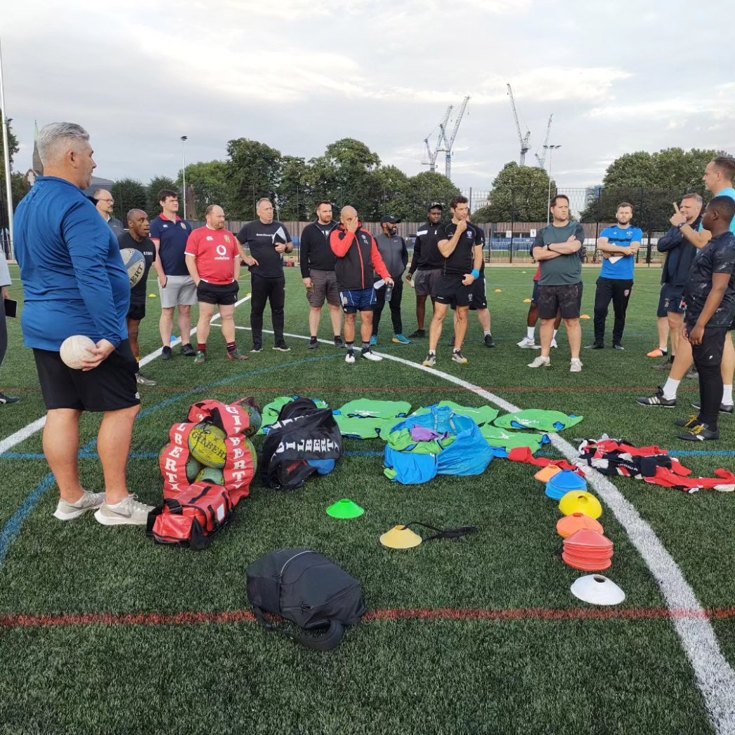 SouthwarkTigers's tweet photo. A brilliant #tacklesafe clinic 🤼 delivered by @EnglandRugby 🏴󠁧󠁢󠁥󠁮󠁧󠁿

Thanks Chris Spedding and Adrian Boyce for your valuable support.

It's been amazing seeing so many coaches from different teams coming down to the club.

This is what #rugby is all about.

The game of our life 🔥 https://t.co/z8xqxbnWJo