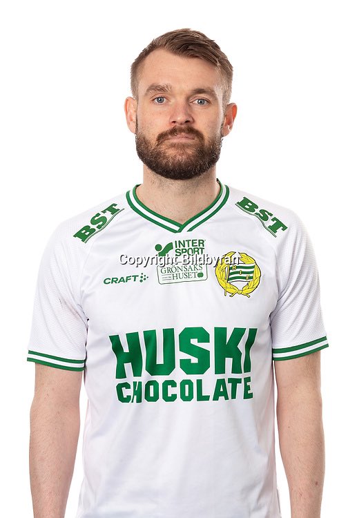 Soderbussen's tweet photo. Visste ni att Mads betyder Kung på danska?
#hammarby #bajen #HIFFCT #tele2 #nyasöderstadion #fenger https://t.co/1WWtBIUVEQ