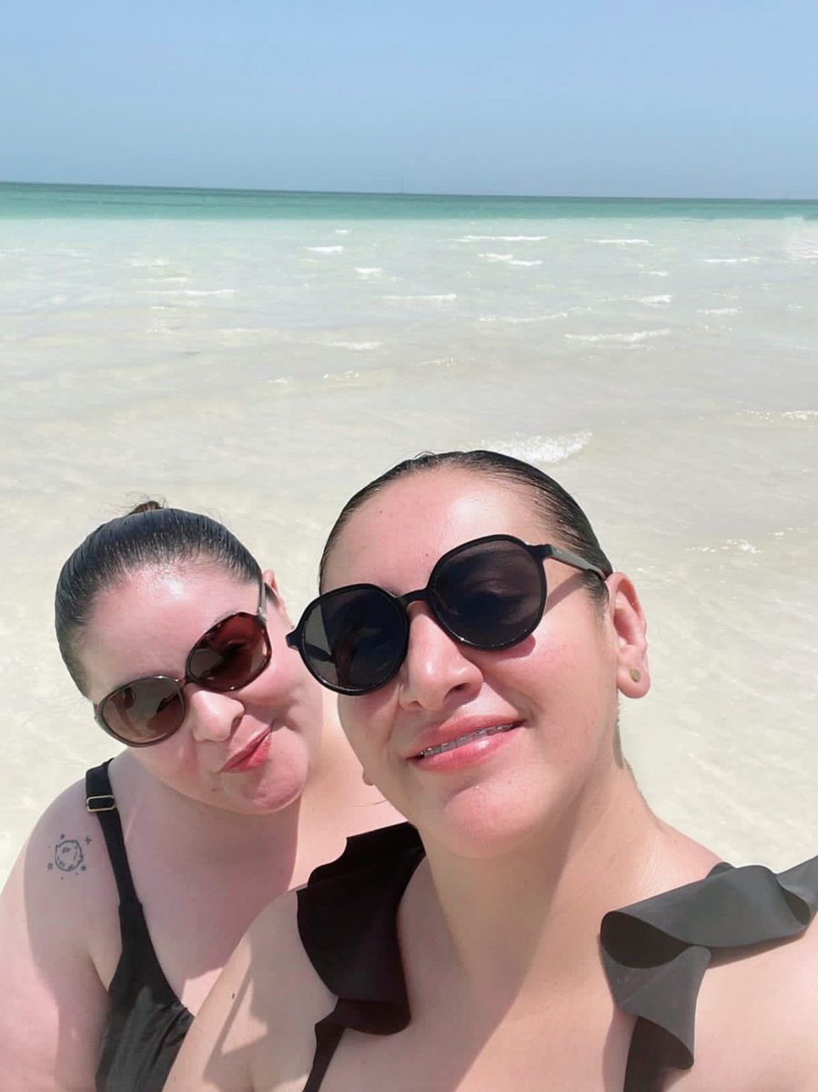 AlexcasiVio's tweet photo. #TBT Trágame tierra y escúpeme en #Holbox 🥹🌊🏝️🧡 https://t.co/A6OGNzrp2b