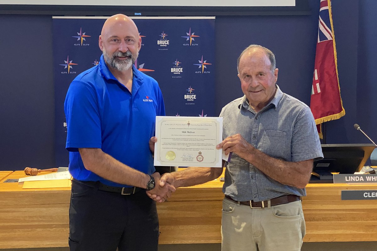 CountyofBruce's tweet photo. Northern Bruce Peninsula's Mayor Milt McIver (Bruce County Councillor) has been presented with the Queen Elizabeth II Platinum Jubilee Commemorative Coin (by MP Alex Ruff) for his many years of service and leadership in the community and the County. Congratulations Milt! https://t.co/IORVSctaKv