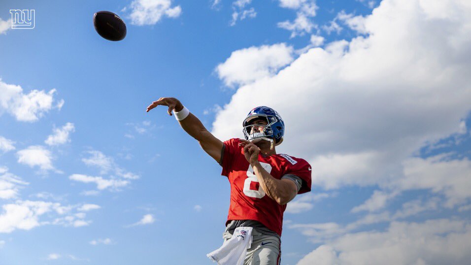 The Giants have the #1 player at 9 positions in the NFC East

QB Daniel Jones
RB Saquon Barkley
TE Darren Waller
WR Jalin Hyatt
LT Andrew Thomas
S Xavier McKinney
ILB Bobby Okereke
DT Dexter Lawrence
K Graham Gano

The Giants are building up this roster nicely 😌