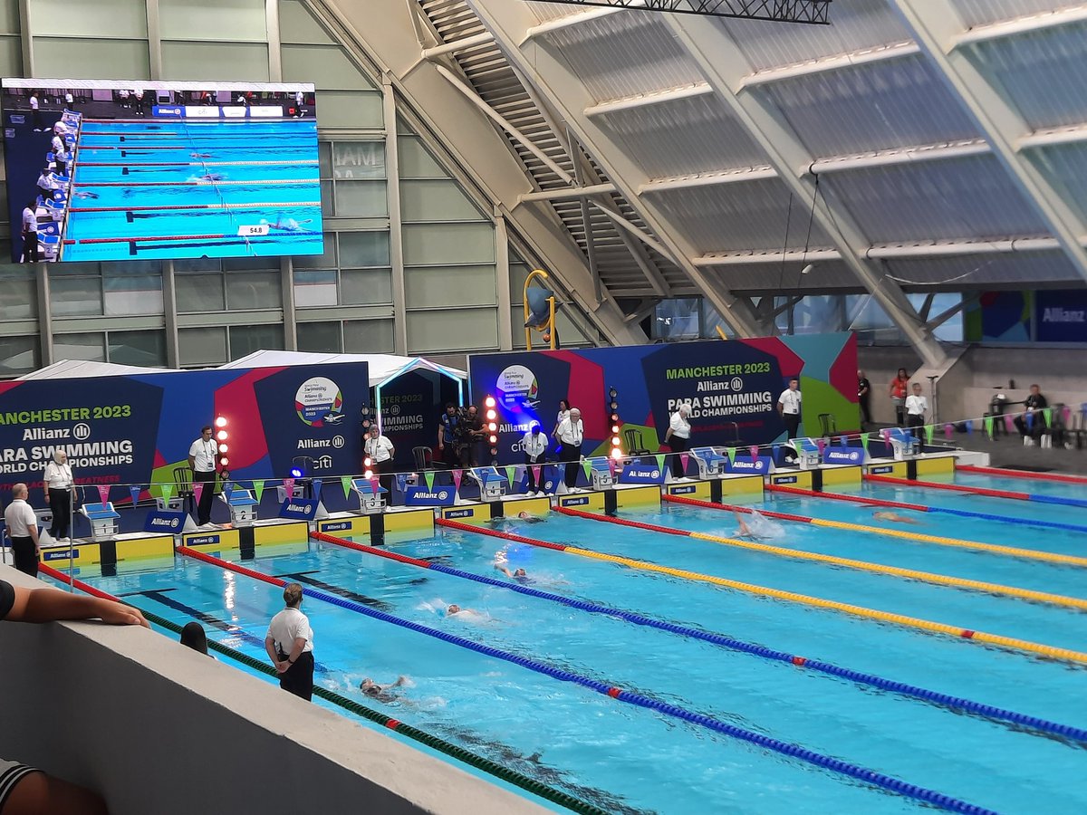 davemeli's tweet photo. Great to be at the World Para Swimming Championships in Manchester this evening to see GB win its first Gold of the night - superb swim by Ellie Challis!! https://t.co/XVsEYIOh5d