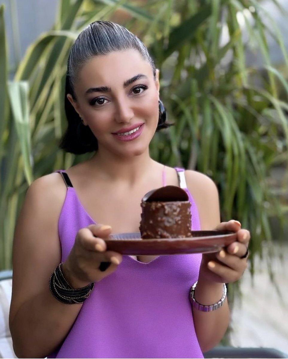 Farveh Bakhshandeh tweet media