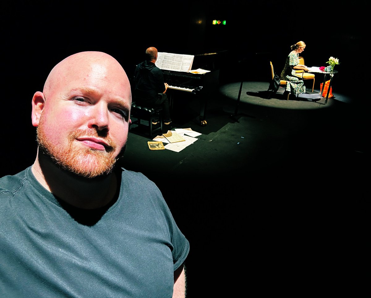 First night of our new show ‘Since she whom I loved’ developed with Lucy Crowe and @AndrewM_O with songs by Schumann, @nathanjdearden & many more @aberystwytharts 🌈+