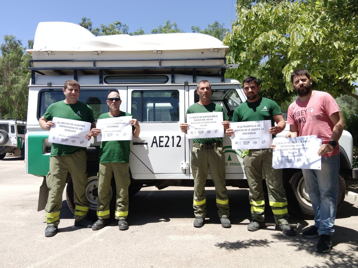 ajmachevi's tweet photo. Hoy los Compañeros del AE212 se siguen sumando a la reivindicación!! Unidos Somos más Fuertes !!
Antigüedad ya!! 

#AntiguedadAMAYA
#Movizaciones AMAYA
@AndaluciaAMAyA  
 @Plan_INFOCA 
@antoniosanz 
@CarmenCrespoPP 
@JuanMa_Moreno https://t.co/u56Y2ZJRmJ