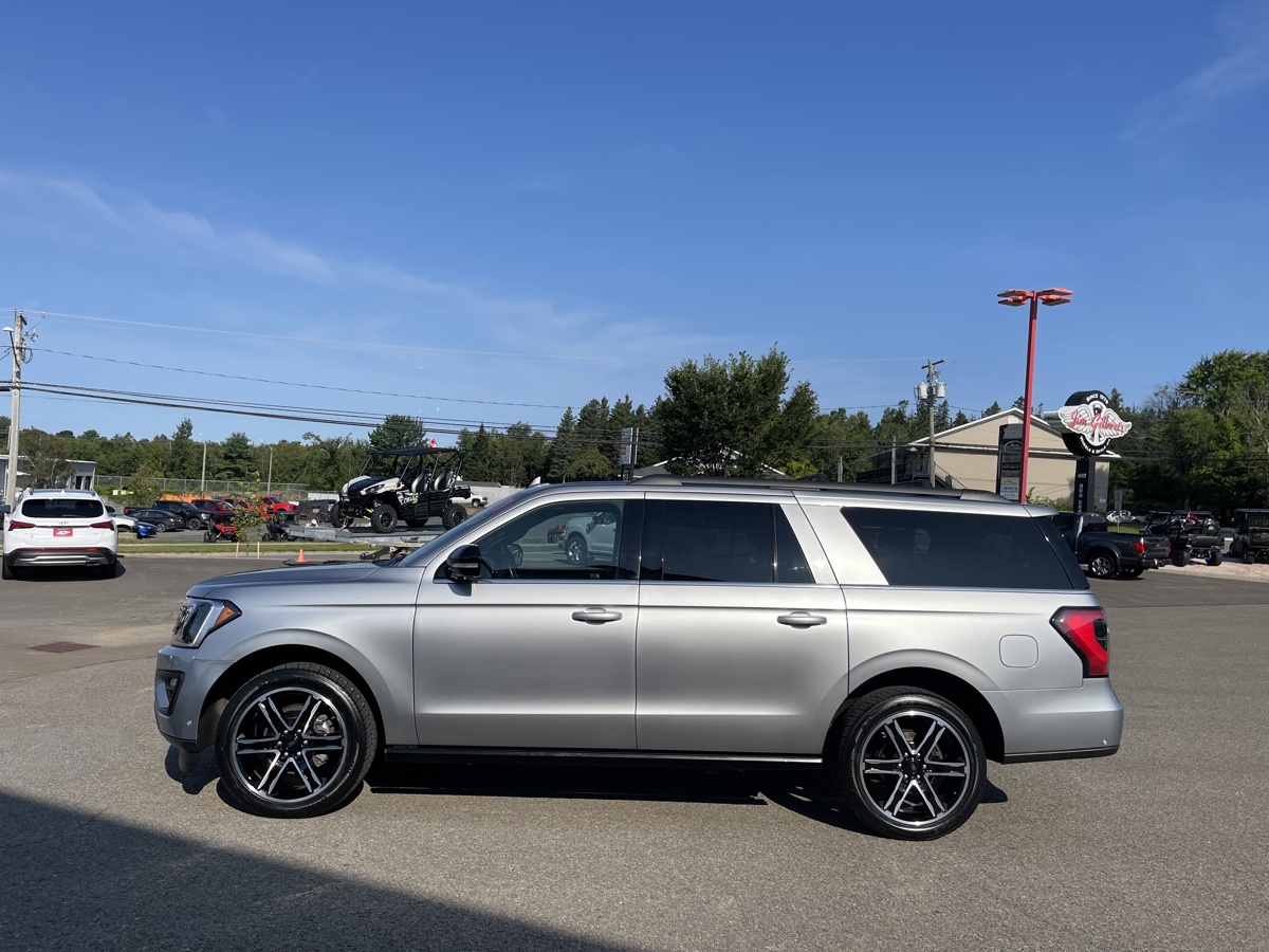 🚗 Check out our 2021 Ford Expedition Limited Max Stealth Edition 4x4! It's the ultimate off-road SUV experience you've been waiting for. 💪

Equipped with a powerful 3.5L V6 EcoBoost engine, this beast delivers top-notch performance. But that's not all! 🌟 With the Stealth