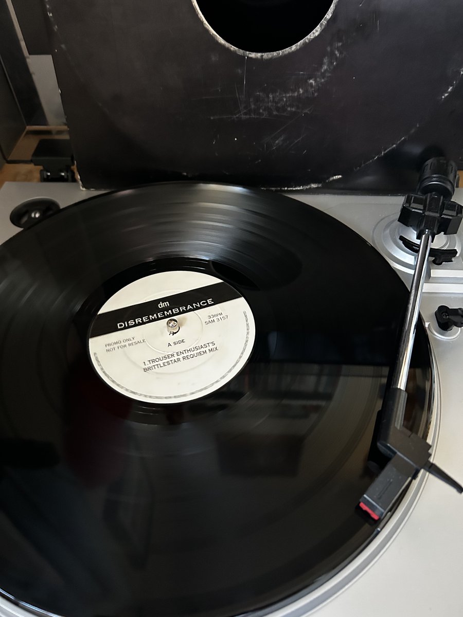 BootedGay71's tweet image. #NowPlaying 
#DanniiMinogue #Disrememberance
🇬🇧 12&quot; #Vinyl #Promo #Single 1998

#TrouserEnthusiastsBrittlestarRequiemMix
#TrouserEnthusiastsDieselPlusPlusDub

@DanniiMinogue @ianmasterson I am so thrilled we are getting #Girl25 with all those AMAZING mixes 🙌