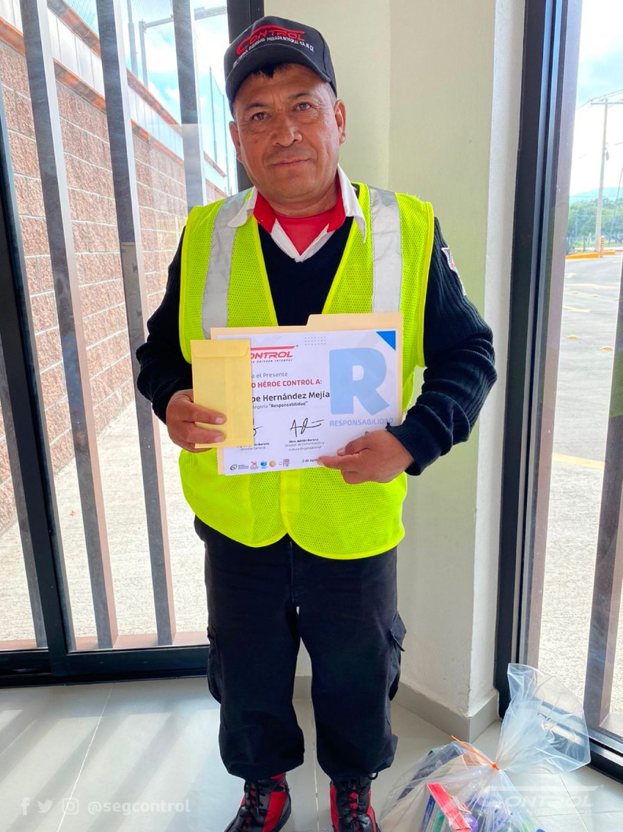 segcontrol's tweet image. El pasado miércoles llevamos nuestra práctica Héroes Control donde tuvimos la oportunidad de convivir con algunos de nuestros Guardias Control y reconocer la gran labor que hacen día con día.
#GuardiaControl #HéroesControl