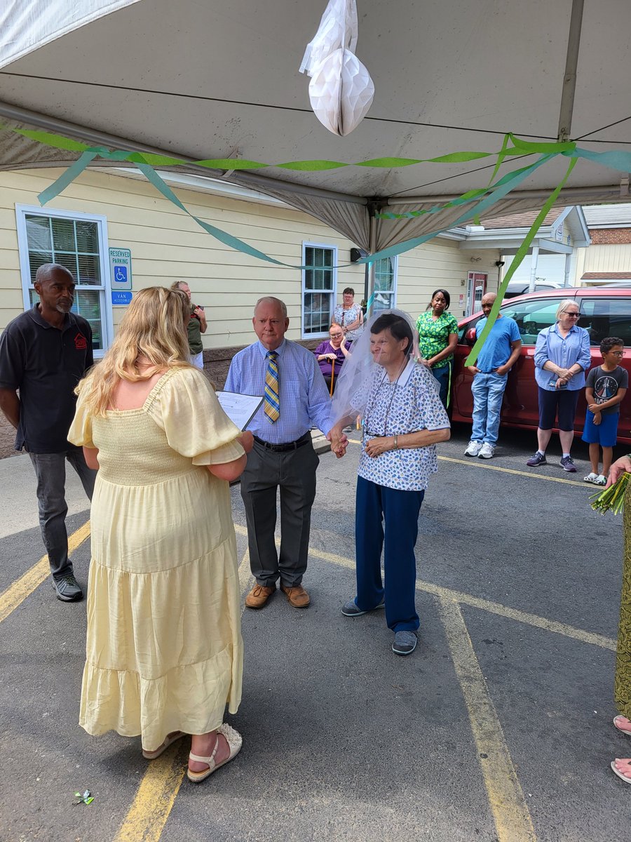 CARES4homeless's tweet image. Today, two of our former clients got married and the ceremony was held at our Resource Center. Jennifer and Jonathan Mansch chose to share this beautiful day with our team. Our own Executive Director Beth Kempf performed the ceremony. Congratulations to the happy couple!!!