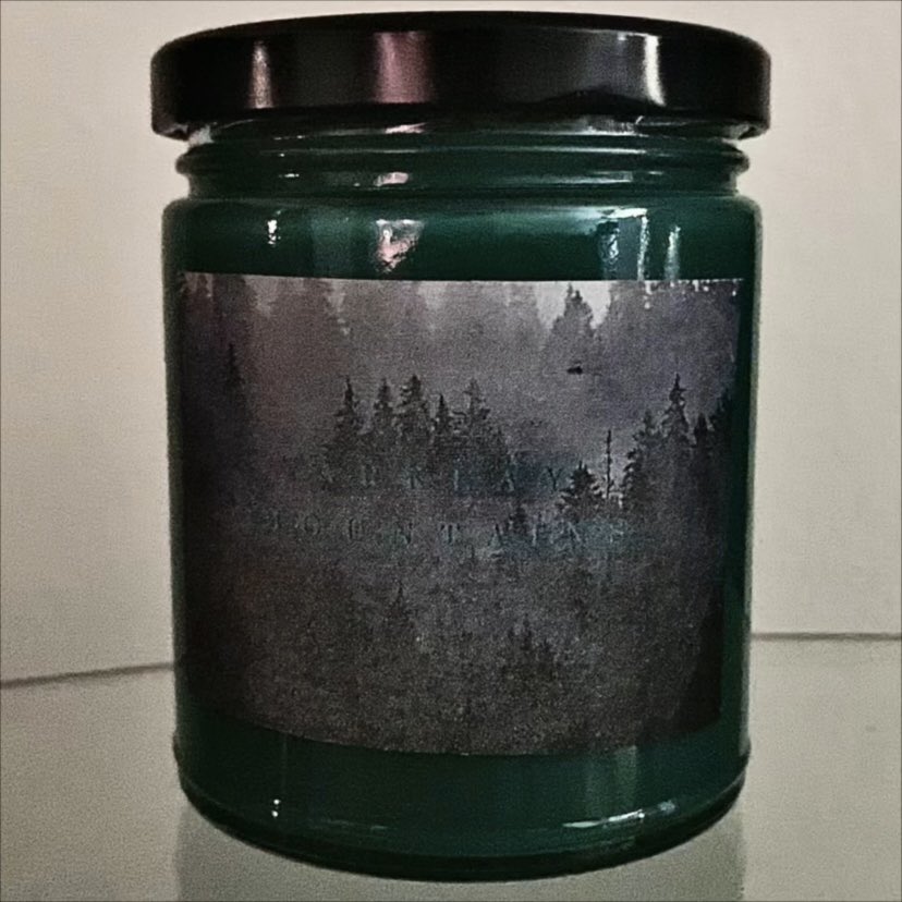HorrorAromas's tweet photo. the new Toluca Lake, Ghostface, Spencer Mansion and Arklay Mountains 9oz scents available in my Etsy shop! 👻 #silenthill #ghostface #residentevil #EtsySeller https://t.co/x1fFXF0xqg