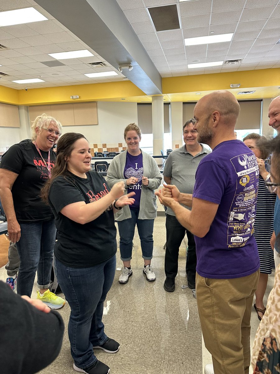 Mrs. McCullough tweet media