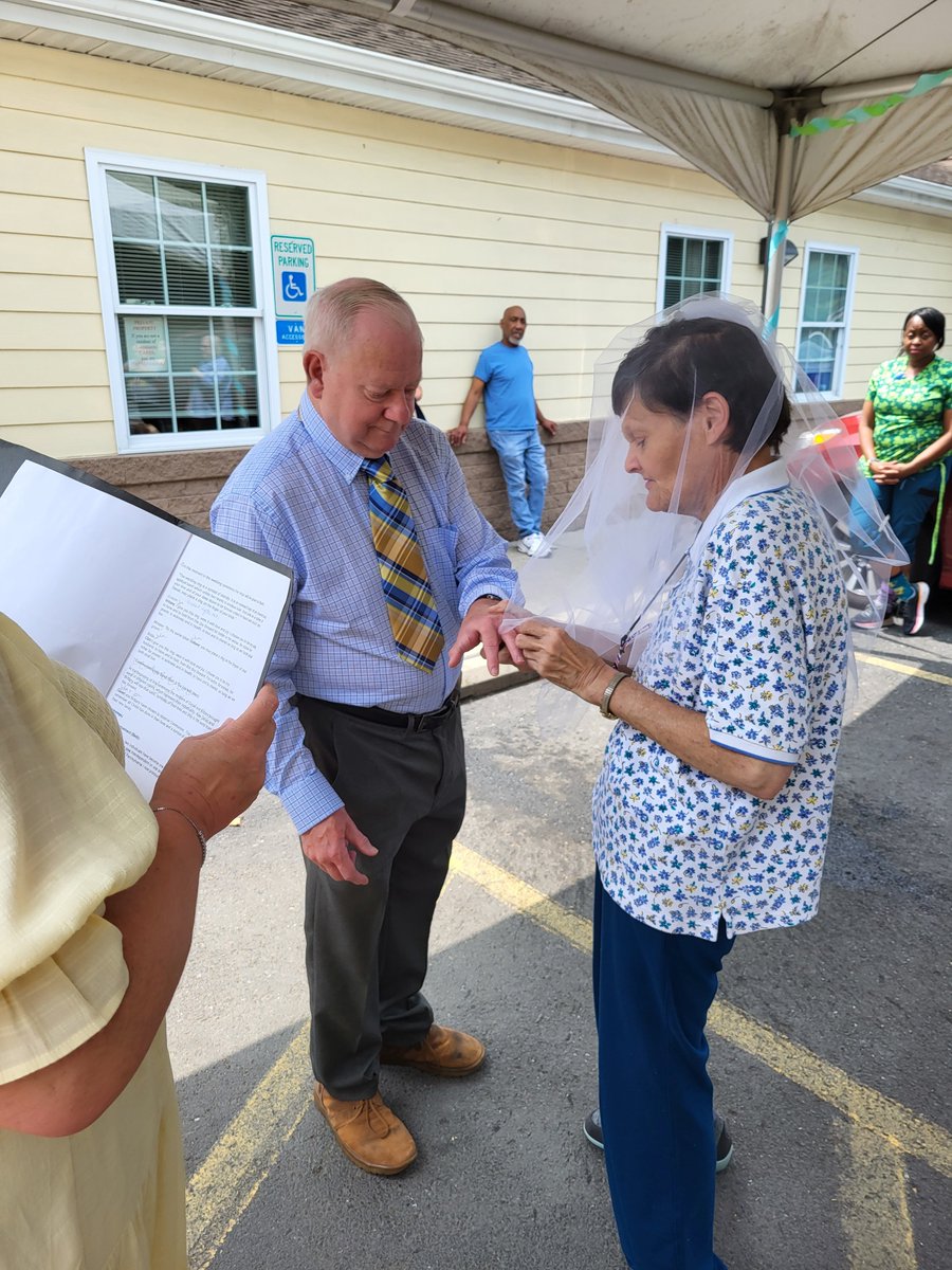 CARES4homeless's tweet image. Today, two of our former clients got married and the ceremony was held at our Resource Center. Jennifer and Jonathan Mansch chose to share this beautiful day with our team. Our own Executive Director Beth Kempf performed the ceremony. Congratulations to the happy couple!!!