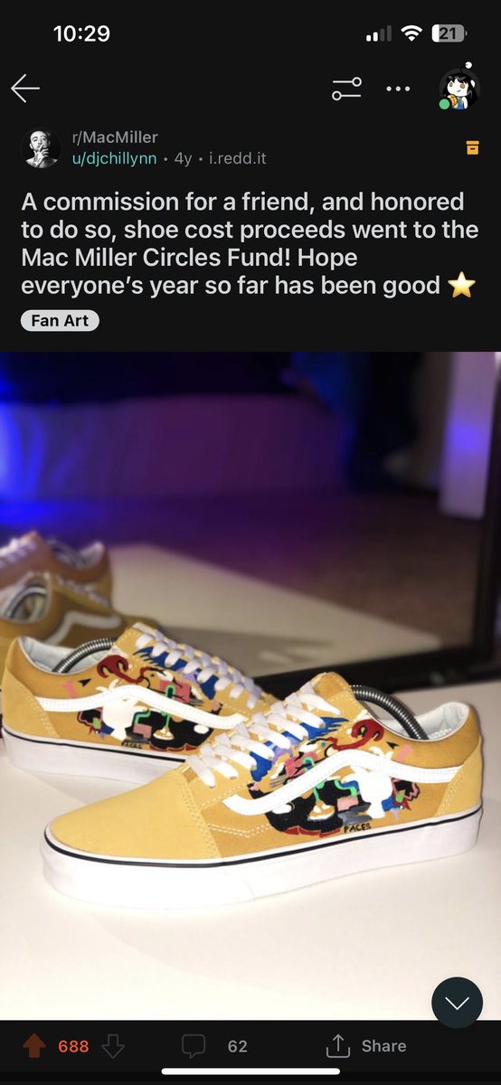 artemvitae's tweet photo. I wish I could collaborate with @Vans /@MacMiller team for vans x Mac Miller shoes 🥹 I think the swimming ones are dope and being part of smt like that would be a full circle moment bc of all the Mac customs I’ve done and how much I love his art. https://t.co/rw0tkqjUF6