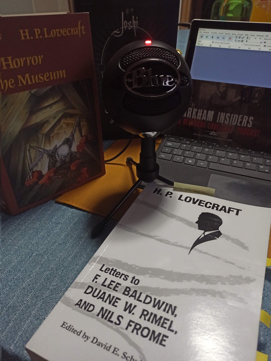 Arkham Insider Mirko 🐦 (@mr_lovecraft) on Twitter photo Achtung, Aufnahme!
Die <a href="/ArkhamInsiders/">Arkham Insiders</a> nehmen gleich die nächste Episode des ersten deutschsprachigen #Podcast über das Leben und Werk von H.P. #Lovecraft auf. Achtung, Aufnahme!
Die <a href="/ArkhamInsiders/">Arkham Insiders</a> nehmen gleich die nächste Episode des ersten deutschsprachigen #Podcast über das Leben und Werk von H.P. #Lovecraft auf.