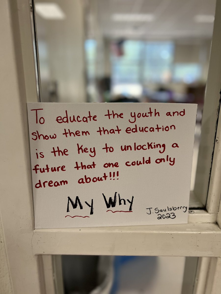 SMYLES83's tweet photo. Although our teachers have been at the ACE Summit, today was the first day back for all staff. Today we reflected, refined, and published our WHY on canvas to be displayed around the school! #LetsSPLASH💦 #DiveintoSUCCESS 🐬 #ACEDallasISD @SpruceV_T @Region2DISD @DouglassStem https://t.co/VtrUcG8zaM