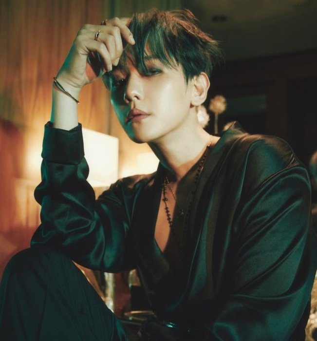 baekiosh's tweet photo. ¡Baekhyun se mudó recientemente al mejor apartamento de la villa ubicado en Seúl, en UN Village. Un lugar sagrado para que vivan las mejores estrellas!

Baekhyun se ha convertido en residente en una villa de lujo ubicada en UN Village. Una de las mejores villas de alta gama. (+) https://t.co/94XcgddPEg