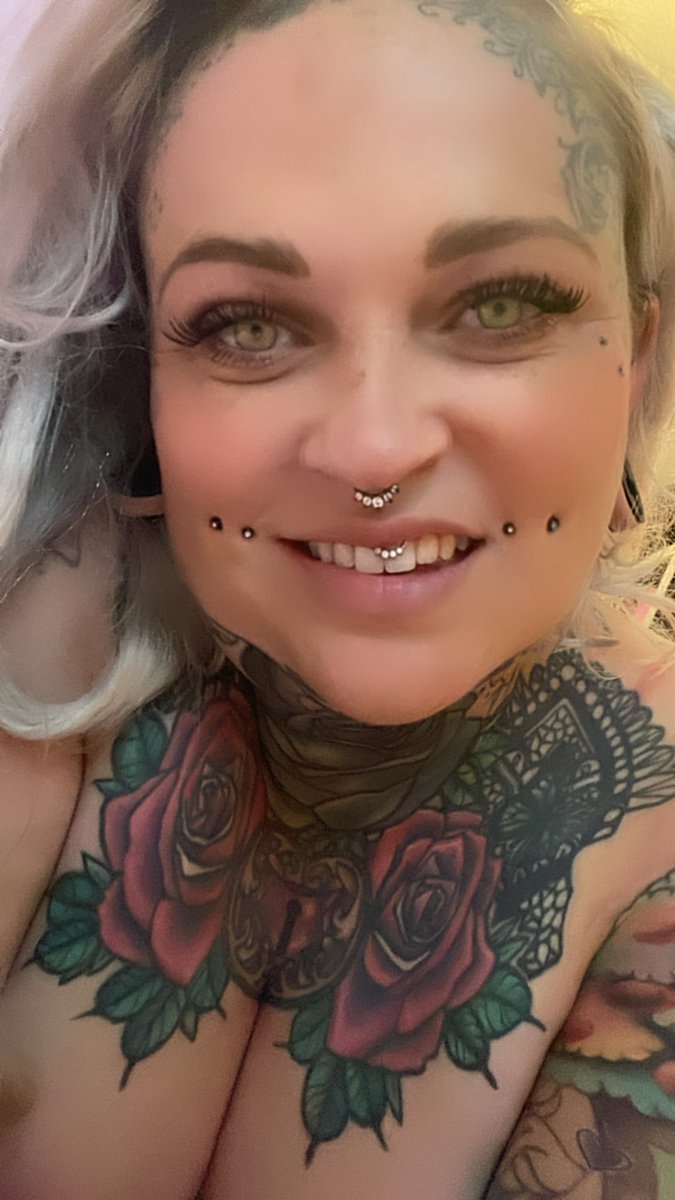 GothBarbie12's tweet photo. https://t.co/tSAGN6PvyA subscribe now to see more 
#onlyfans_girl #onlyfansbabe #onlyfansmodel #tattooed #tattooedmodel #tattooedbabes https://t.co/N5PbvDCkfe