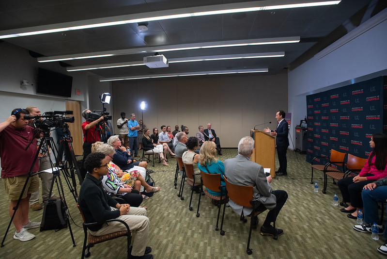ASNBUofL's tweet photo. ASNB LSP Student on the news! A big shout out to Dana Oakes who is one of the LSP directors and a shout out to Chad Samuelsen who sponsored Liz Bryant, one of the students featured in the press conference! https://t.co/bL2acKIPid