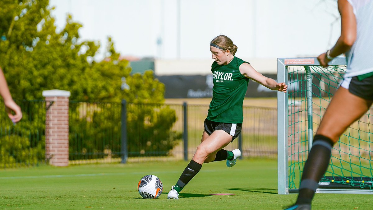 BaylorAthletics's tweet photo. The crew is back at Betty Lou 👀

Only 28 days until @BaylorFutbol's home opener: https://t.co/FDI8kfwnPS

#SicEm https://t.co/SMu6OJVyG0