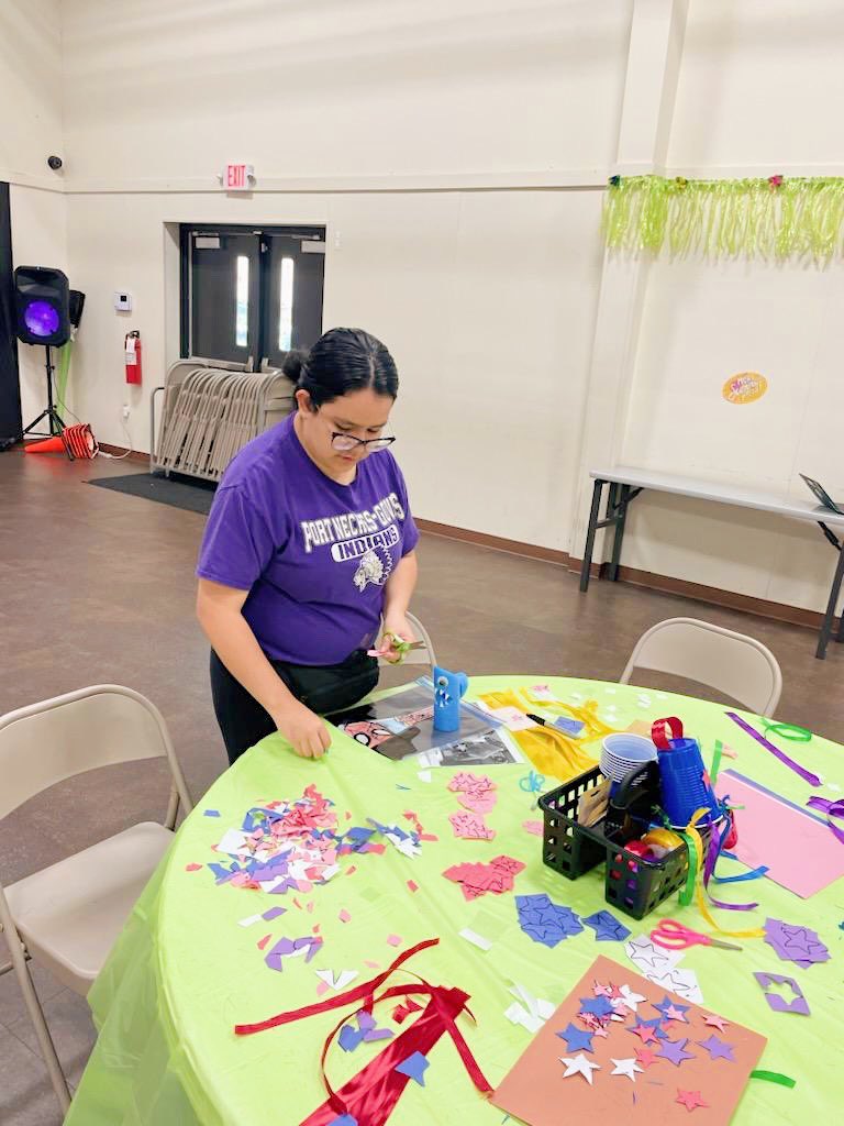 PNG_Key_Club's tweet photo. Kids Art Camp 🎨💜 2/2 https://t.co/SHQMsdnTdh