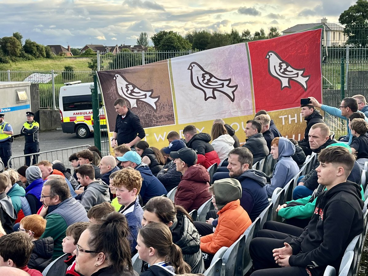 PaulVance63's tweet photo. Dundalk v Knattspyrnufélag Akureyrar - UEFA Europa Conference League 2QR 2nd Leg - Oriel Park, Carrickmacross Road, Dundalk, Co Louth…. #DUNKA #CmonTheTown #UEFA #UEFAConferenceLeague #UECL #DundalkFC #Lilywhites https://t.co/HMAybC9uEV
