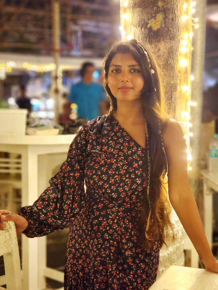 ritubiswasz's tweet photo. The night we went to Thalassa in Goa, was such an eventful night! There were live performances, fire dance and the night ended with some high bass bollywood music!
#goa #goatourism #goavlog https://t.co/O7JTTiRcDg