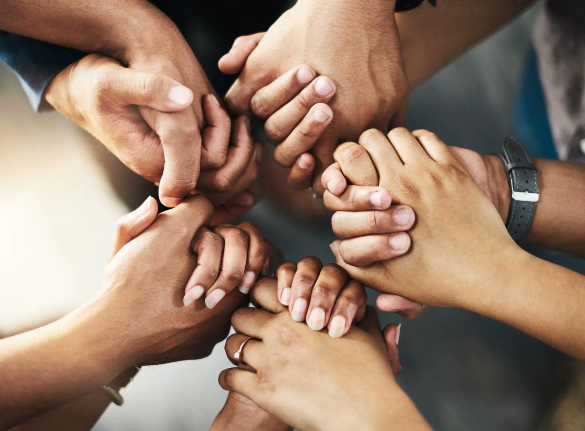 TerapiaVzla's tweet photo. ¿Necesitas un lugar donde te escuchen y te entiendan? Los grupos de ayuda mutua te brindan eso y más. Encuentra apoyo emocional, comprensión y una comunidad que te respalda en cada paso del camino. #ApoyoEmocional #Comunidad #terapiavenezuela #GAM #gruposayudamutua https://t.co/ZOBXJFwIZt