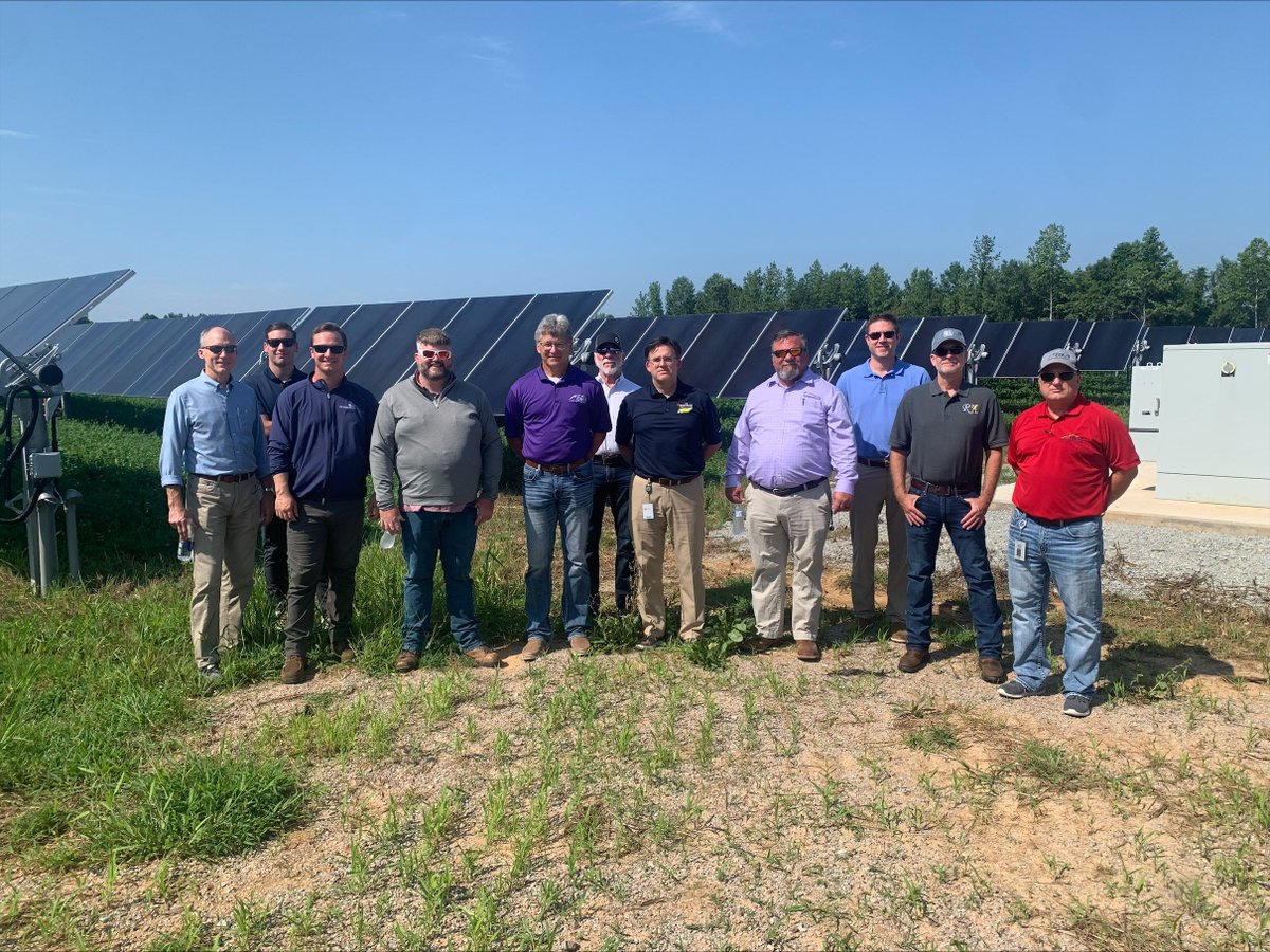 SiliconRanchCo's tweet photo. Last week, we were pleased to host @BolivarEnergy, @ChicksawECoop, Ripley Power and Light, @TNELECTRIC, @MLGW, and @TVAnews at our Bolivar Solar Farm. Thanks to TVA's #LPCflex program we've been able to work across the Tennessee Valley to #MakeSolarDoMore for our communities. https://t.co/f9E5IdAKUO