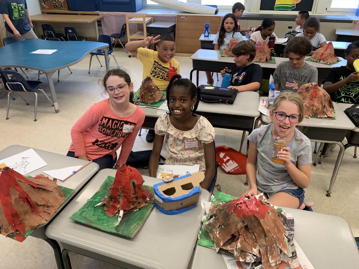 MintzJenn's tweet photo. We completed and erupted our volcanoes today!🎉  So much fun!  ⁦@IslipUFSD⁩  #isliprising #summer-enrichment https://t.co/xYAnc3dkyC