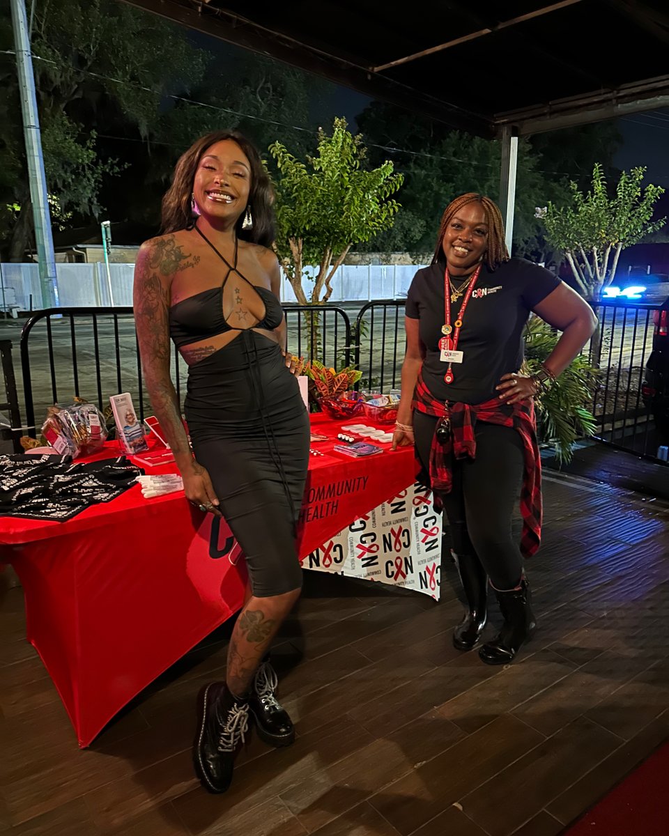 CANCommHealth's tweet photo. TAMPA, FL: The Tampa team will be at Room 1701 Lounge this Thursday, August 3rd for Smoken Words ๐ค Come on out to 1701 W Waters Ave, Tampa, FL 33604 for free HIV testing from 9pm-12am and ask us about HIV prevention tools #Tampa #TampaFL #SmokenWords #HIVawareness #CANtampabay https://t.co/dbUxjtI1PO