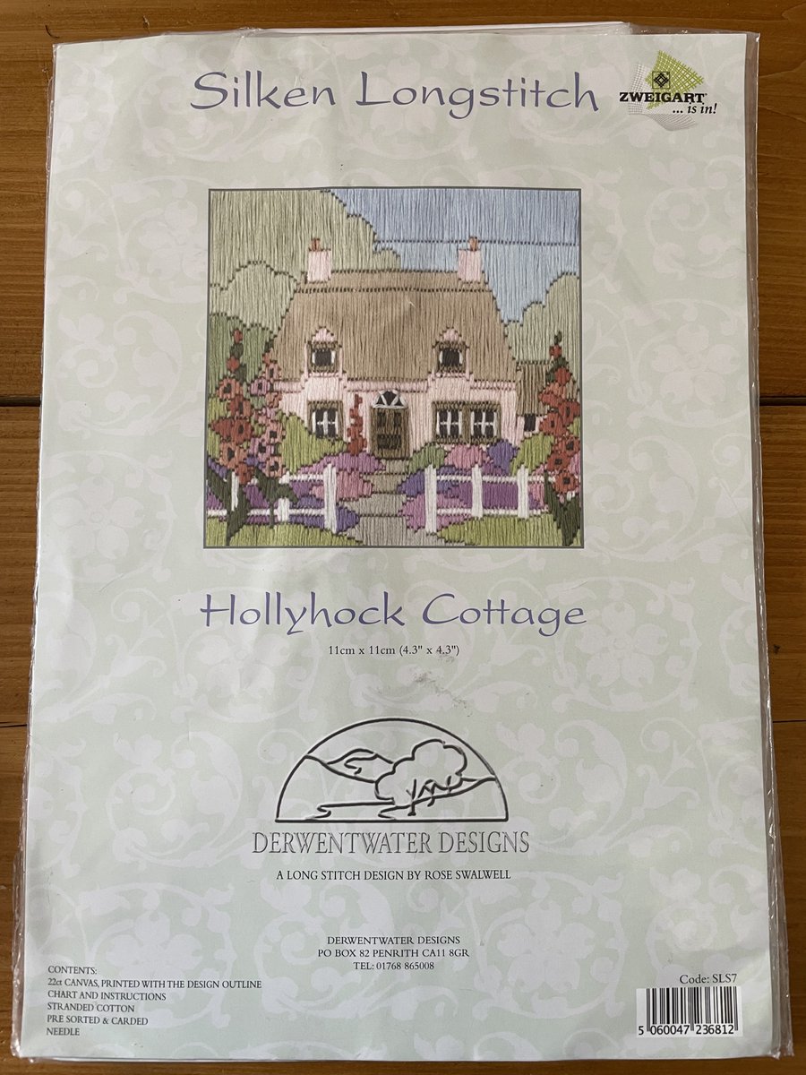 MariesXStitch's tweet photo. Ever tried your stitchy hand at longstitch?  We have these stunning kits available currently in our summer sale.  Be quick though, as we only have a few and these particular designs are now discontinued.

https://t.co/x7YGoqR3lQ 

#mariescrossstitch #longstitch #derwentwater https://t.co/EJXhI0EOeA