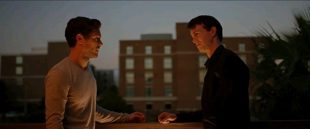 MandyTheDemon's tweet image. Re-watching a favorite of mine 😍🤌🏻✨💙 #DetroitEvolution #DetroitBecomeHuman #RK900 #GavinReed #REED900