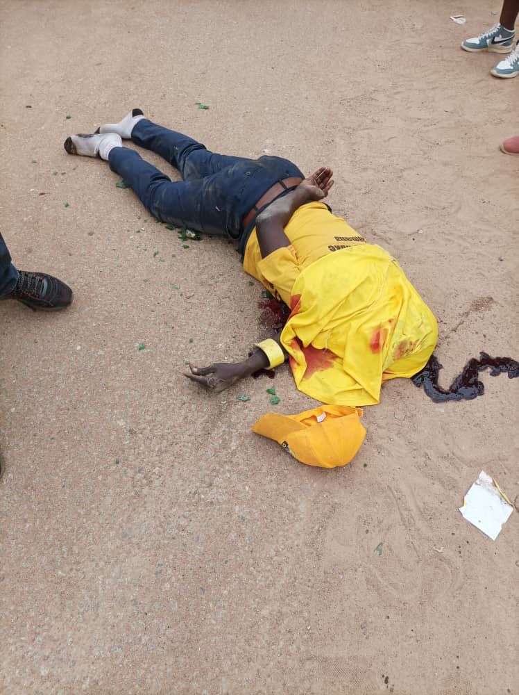 CCC_RUNDU's tweet photo. Rest in eternal peace  #TinasheChitsunge
It is another Dark day for Democracy  in Zimbabwe  as we lose yet another member to Zanu pf thugs and their violence.  
Other members where attacked and badly injured as they did a  peaceful  campaign. 
We want a free Zimbabwe for all https://t.co/d0wVBHI7iN