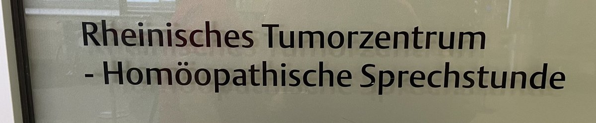 Kain_Aerger's tweet photo. Bitte liebe @KlinikenKoeln! Sagt mir bitte, dass das ein dummer Designfehler in der Ausschilderung im KH #Holweide ist. CC: @AnthroBlogger https://t.co/Es5HxtqU6L