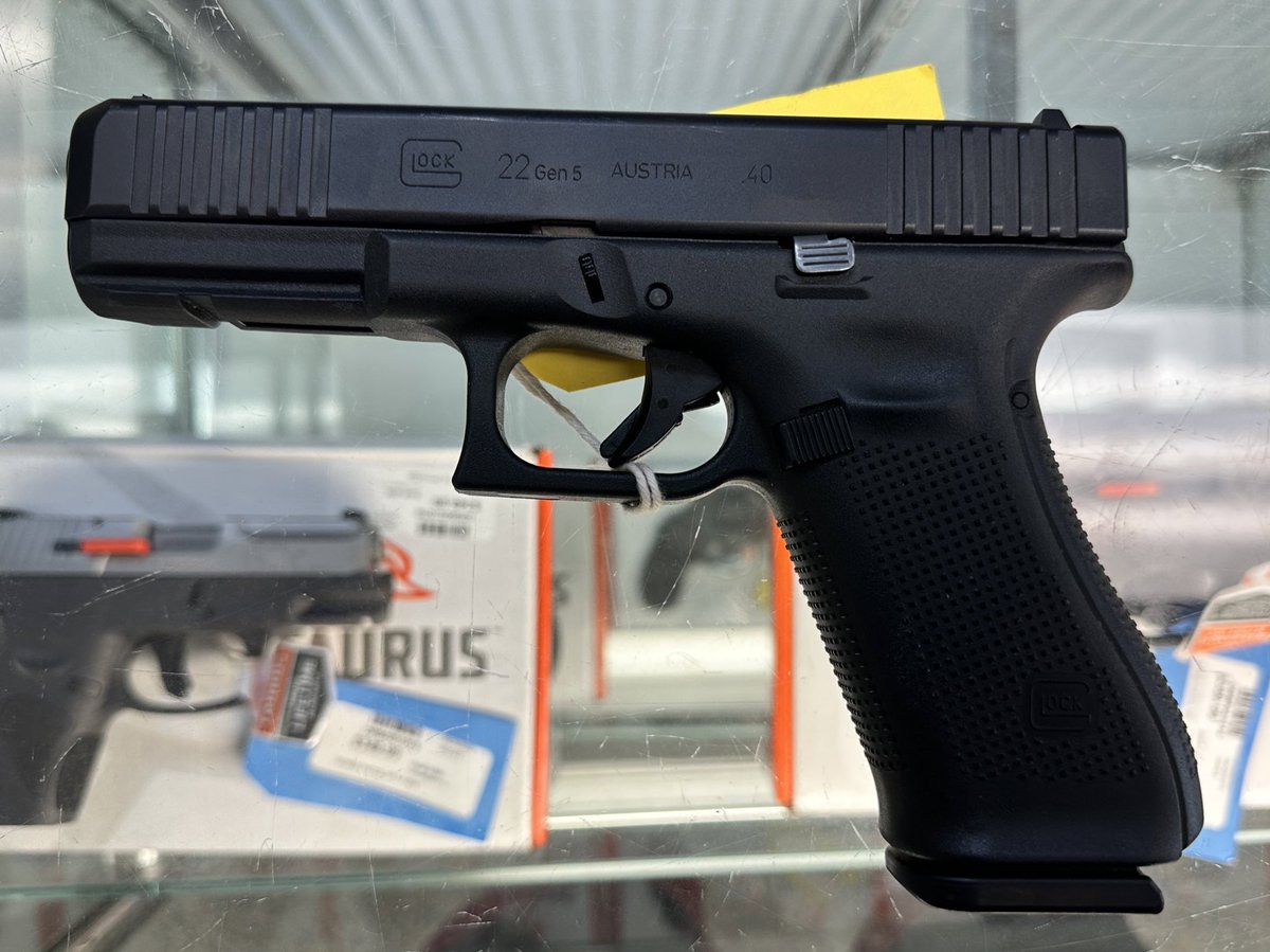 🔫UR a Smart Ass, Carl🔫 tweet media