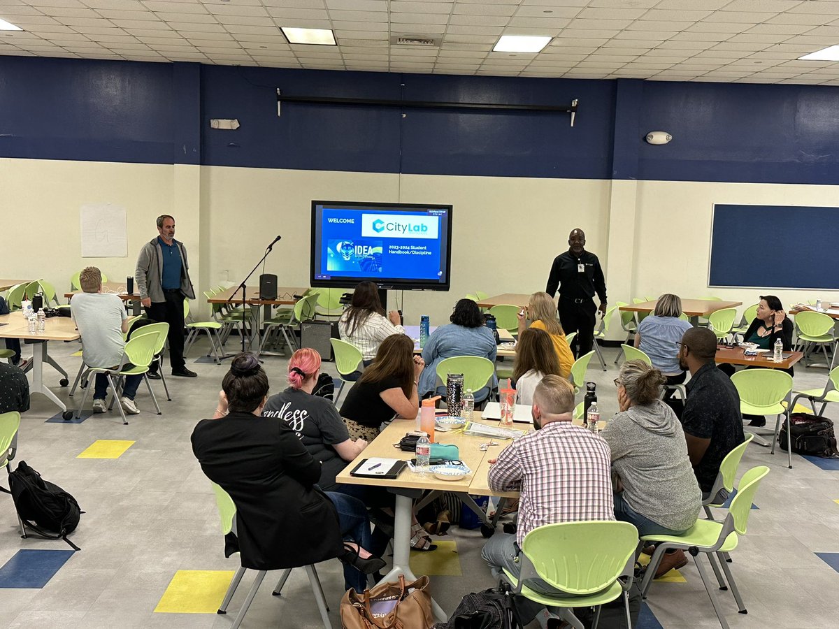 RaymieVenable's tweet photo. Grateful for our two APs @CityLabHS @IDEA_at_Fannin helping our teachers prepare for 23-24 #PLPack #CityView @TransformDISD @RubyRamirezDISD https://t.co/FMLGvD35qS