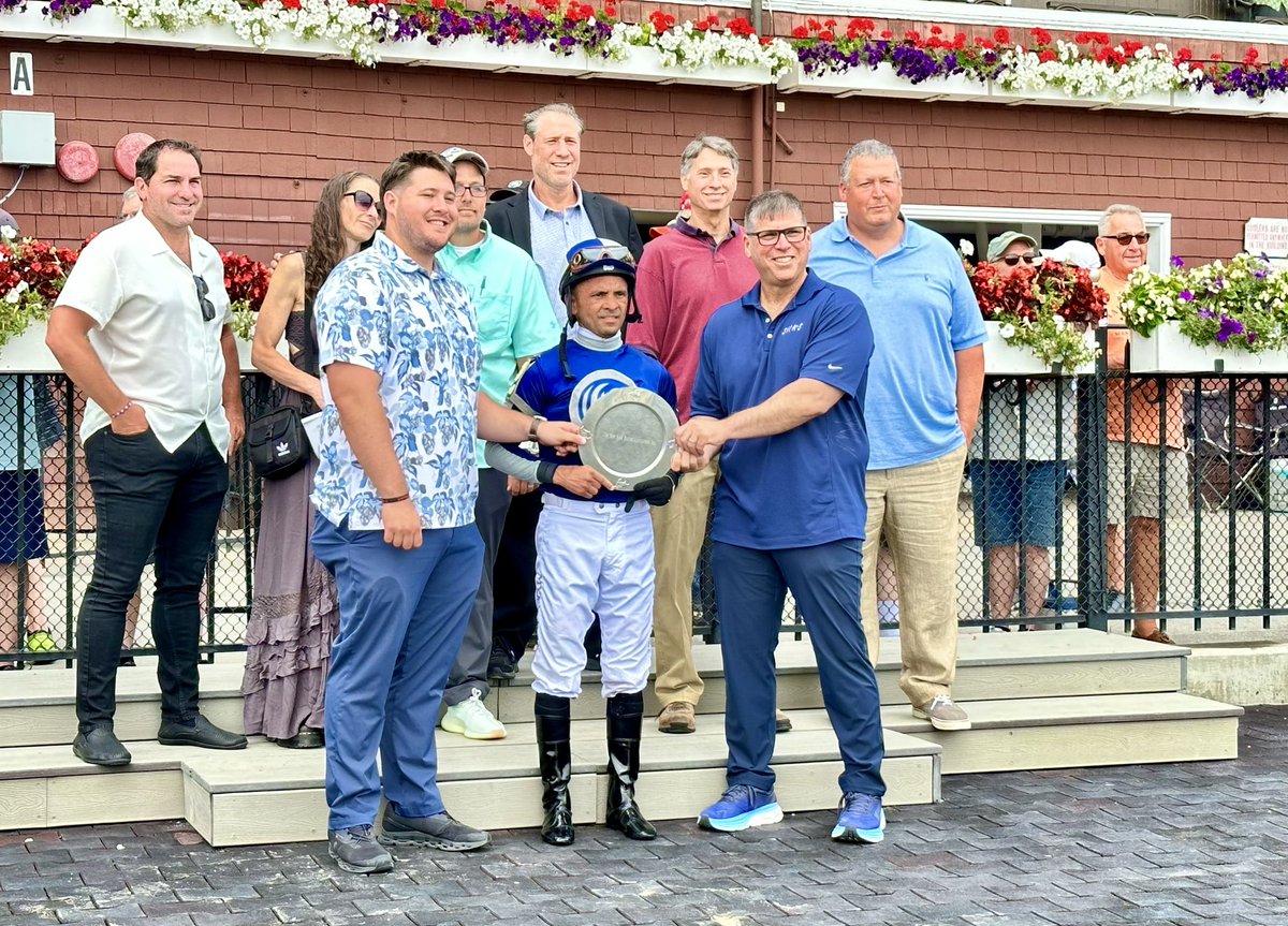 NYRA (🗽) (@thenyra) on Twitter photo Today's 1st race at #Saratoga was presented by our partners at <a href="/gameofsilks/">Game of Silks</a>! - We’re excited to welcome the Game of Silks community to the Spa! Today's 1st race at #Saratoga was presented by our partners at <a href="/gameofsilks/">Game of Silks</a>! - We’re excited to welcome the Game of Silks community to the Spa!