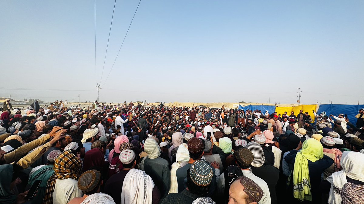 ManzoorPashteen's tweet photo. نن د ضلع قلعه عبدالله په بیله بیلو سیمو کې د تحریک له اړخه اولسی او تنظیمی غونډې.
ضلع په ضلع سفر جاری دې او خپل ملګری تربیه کوو چې په ��ول پښتون وطن کې کلی په کلی او ضلع په ضلع منظم تنظیم جوړ شی.
یقیناً چې په دې طرز د قام متحد او منظم شی نو د به د پښتنو یو لوئ او تاریخی قوت جوړ شی https://t.co/dFw5qBh0JK